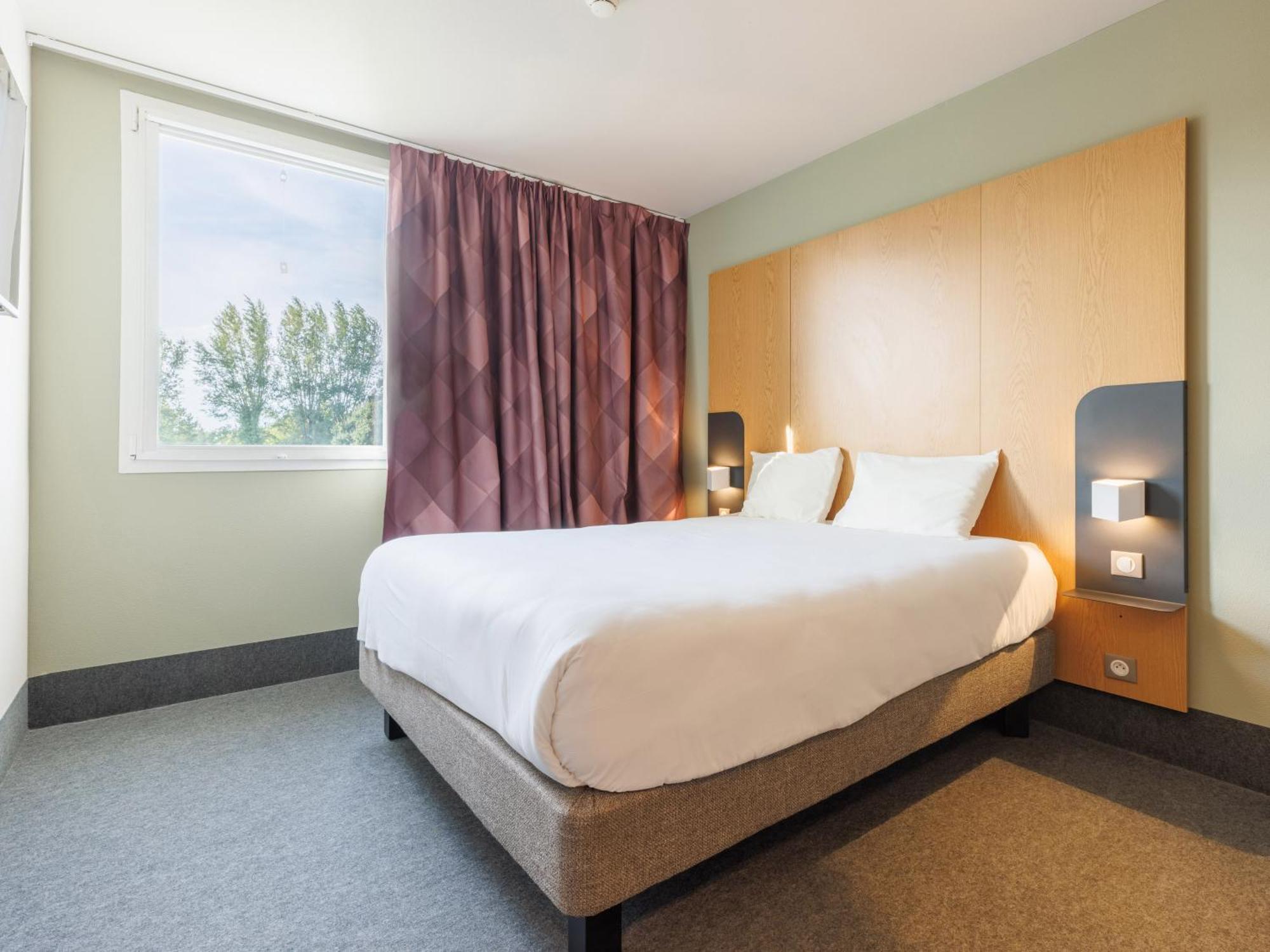 B&B Hotel Clermont-Ferrand Nord 리옴 외부 사진