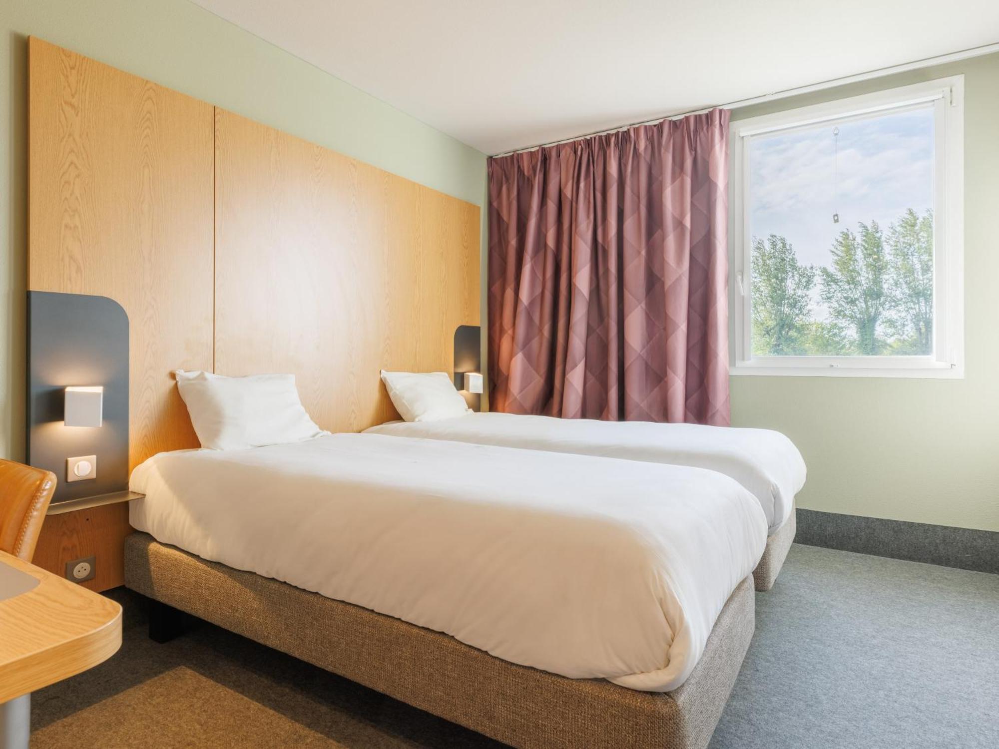 B&B Hotel Clermont-Ferrand Nord 리옴 외부 사진