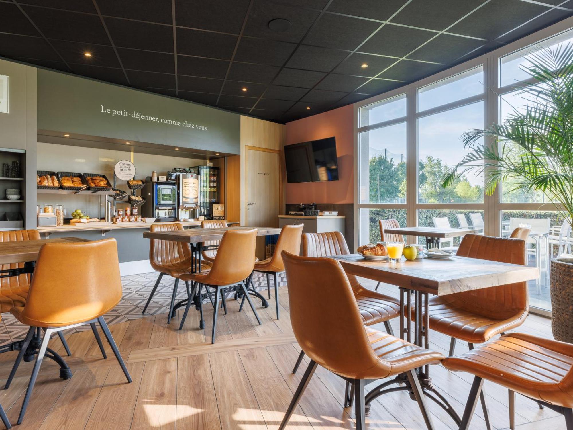 B&B Hotel Clermont-Ferrand Nord 리옴 외부 사진