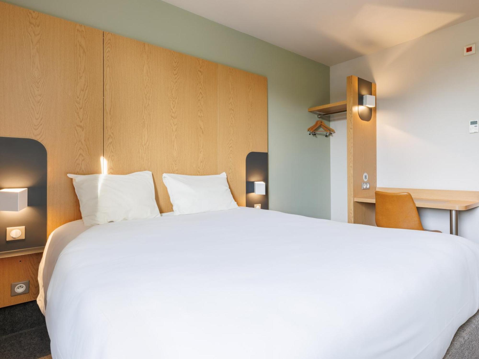 B&B Hotel Clermont-Ferrand Nord 리옴 외부 사진