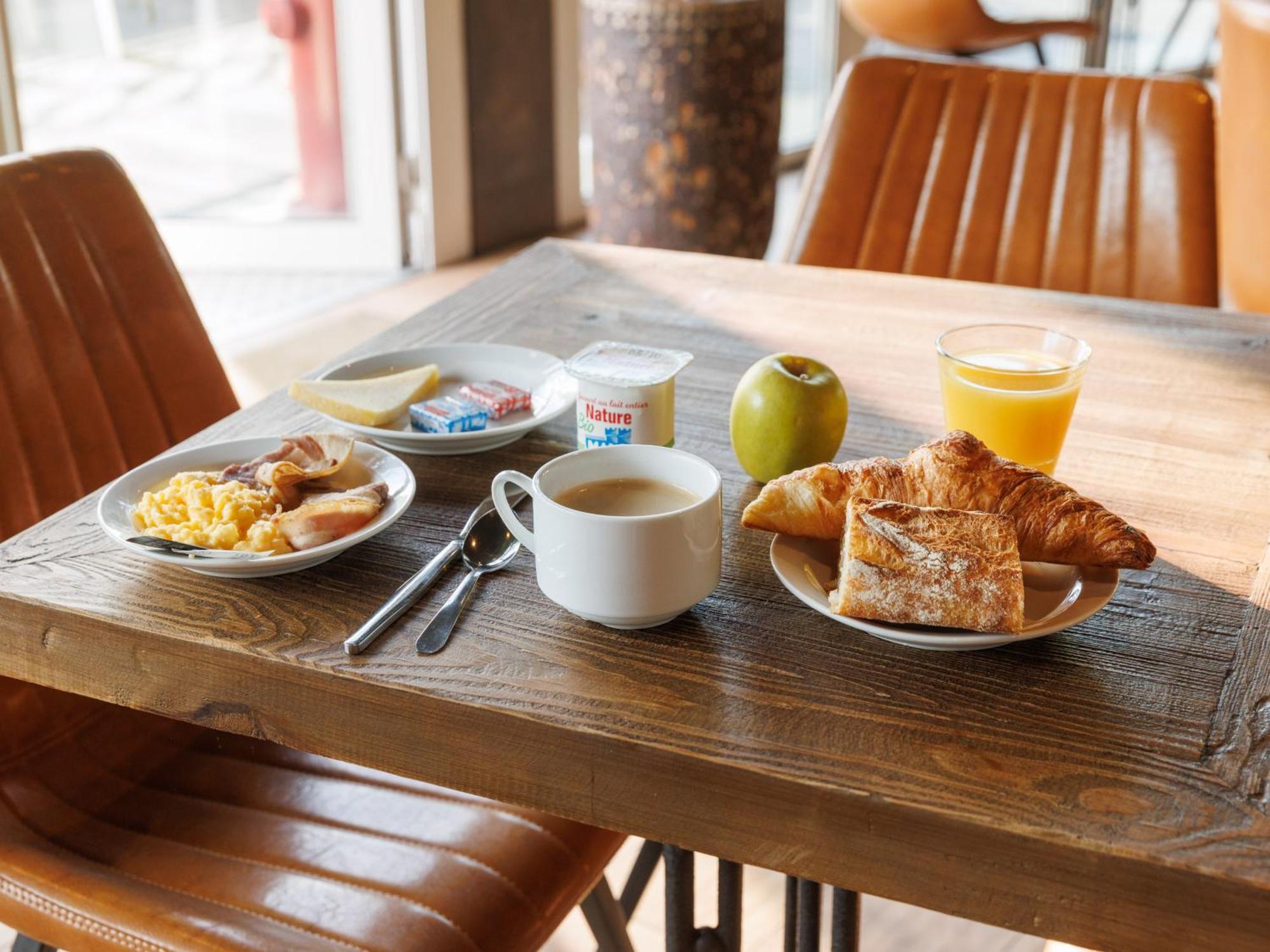 B&B Hotel Clermont-Ferrand Nord 리옴 외부 사진