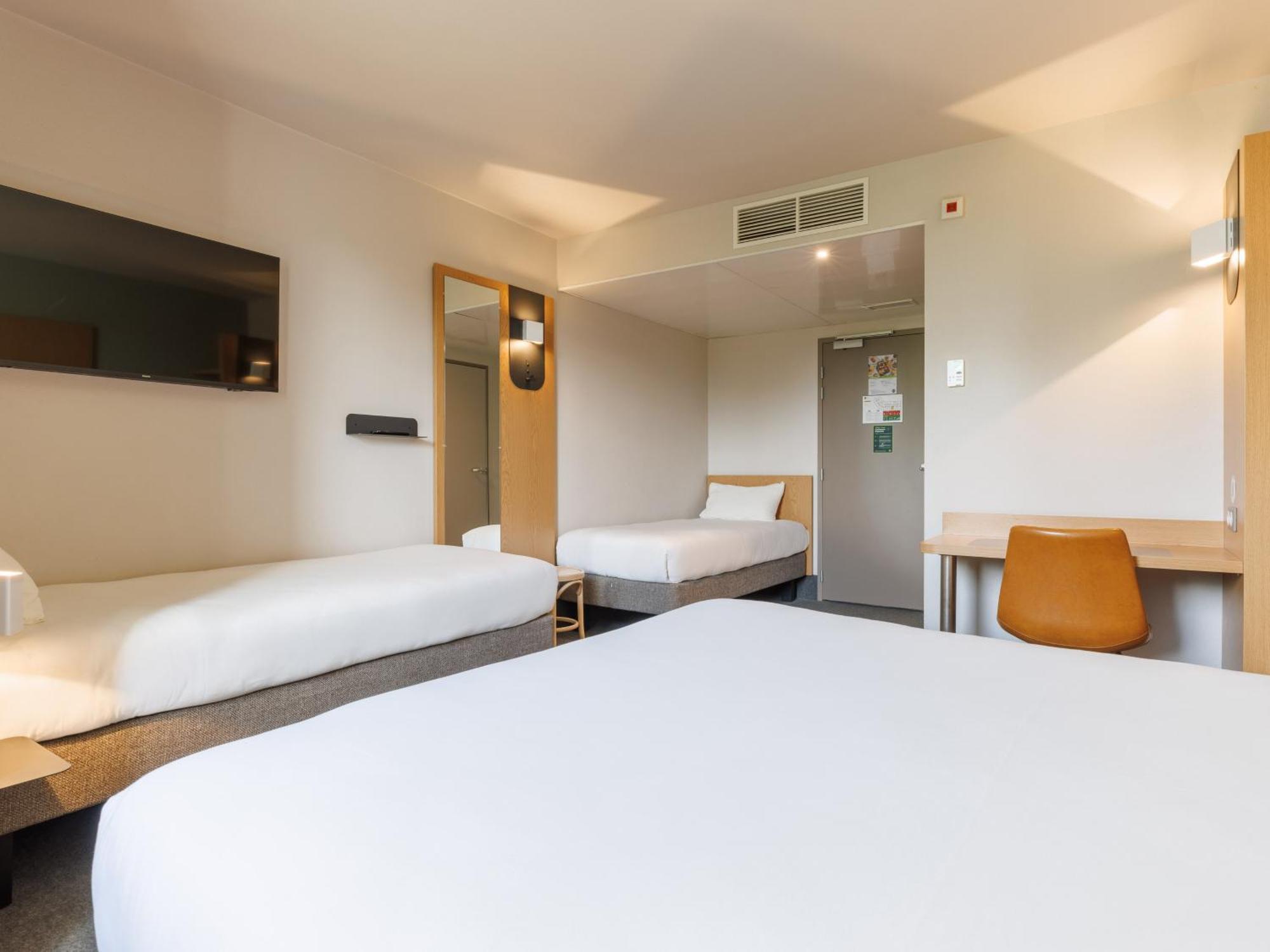 B&B Hotel Clermont-Ferrand Nord 리옴 외부 사진