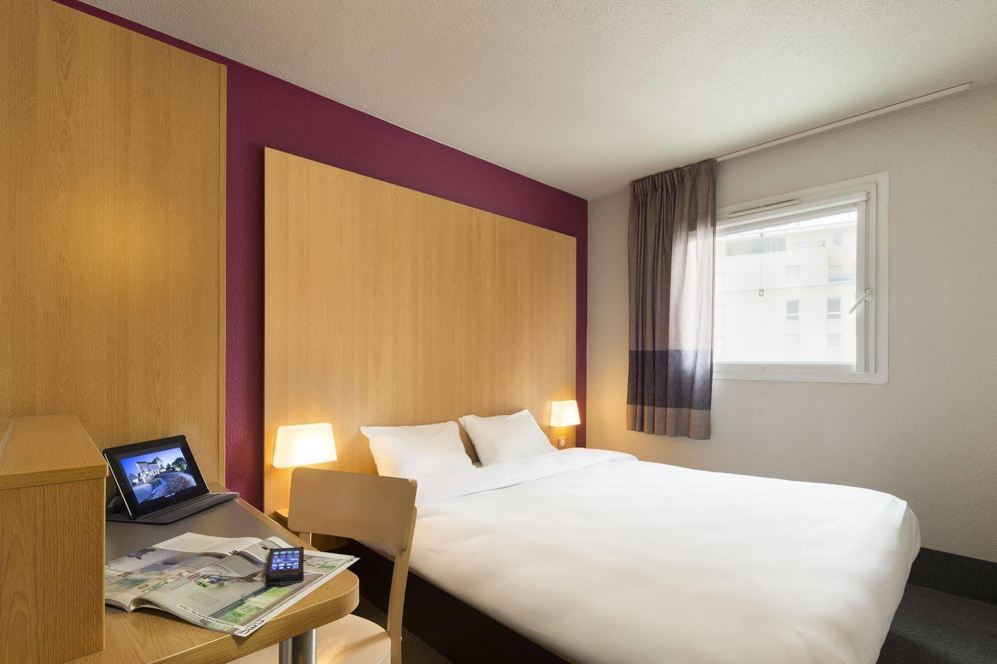 B&B Hotel Clermont-Ferrand Nord 리옴 외부 사진